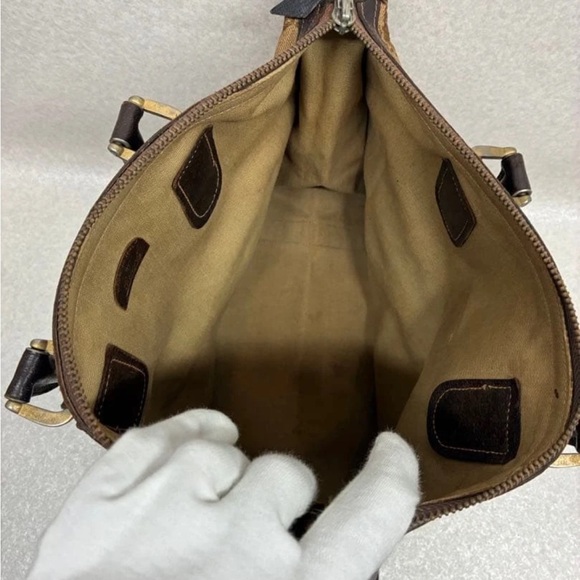 Gucci Brown and Tan Monogram Satchel - Picture 13 of 16